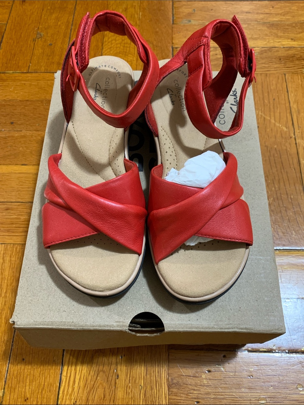New Clarks Jillian Bella Red Leather Sandal size 6